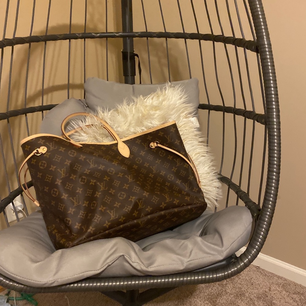 Authentic Louis Vuitton never full